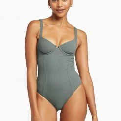 VITAMIN A Demi Underwire One Piece SWIM