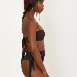 AILA BLUE Pascal Bandeau Underwire Top SWIM