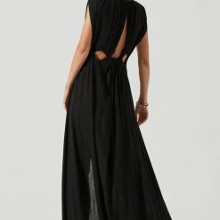 DRESSES ASTR THE LABEL Octavia Plunge Maxi Dress
