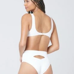 LSPACE L*SPACE Tori Solid Underwire Top (More Colors Available) L*SPACE POP-UP SHOP