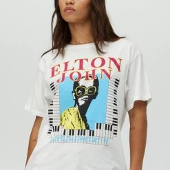 TOPS DAYDREAMER Elton John Live In Concert '92 Boyfriend Tee