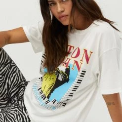 TOPS DAYDREAMER Elton John Live In Concert '92 Boyfriend Tee