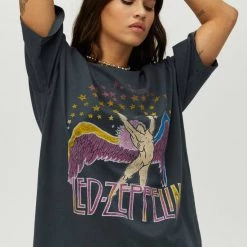 TOPS DAYDREAMER Led Zeppelin Swan Song Merch Tee
