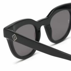 WONDERLAND SUN ACCS + WONDERLAND Perris Sunglasses - Cookies & Cream