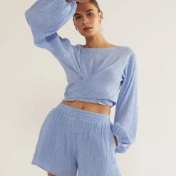 TOPS SOVERE STUDIO Asher Textured Tie Blouse