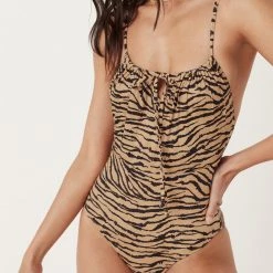 SPELL MEADOWLAND SPELL • UTOPIA <br> Banksia One Piece 14 SPELL MEADOWLAND SPELL • UTOPIA Banksia One Piece