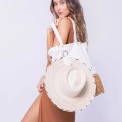 LSPACE L*SPACE POP-UP SHOP L*SPACE X LINDSAY ALBANESE TOPTOTE Hat Clip (More Colors Available)