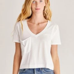 TOPS Z SUPPLY The Classic Skimmer Crop Pocket Tee